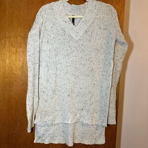 Cream multicolored sweater with split